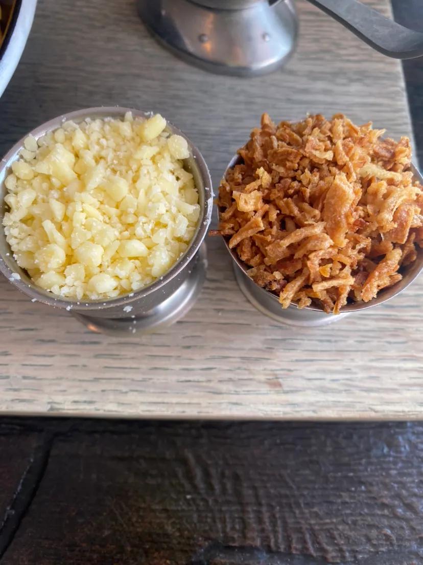 英国的芝士和炸洋葱。