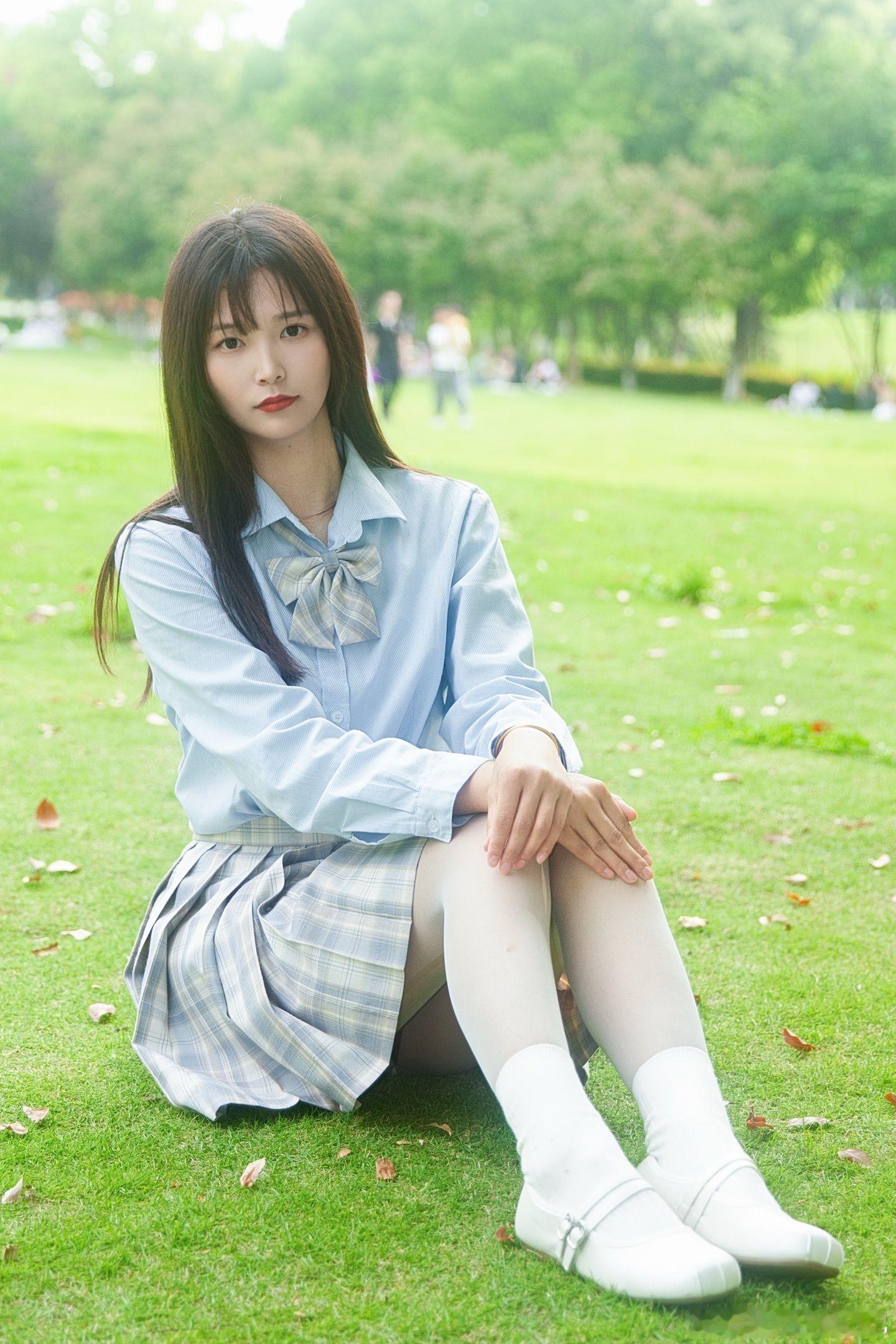jk私影 jk到底应该配什么丝袜呢美女