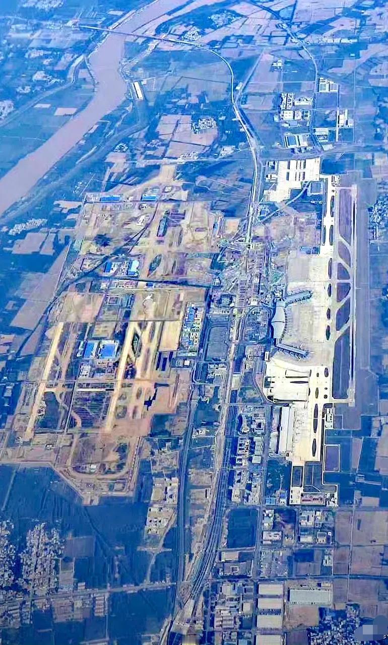 山东济南机场扩建最近航拍图（10.5）