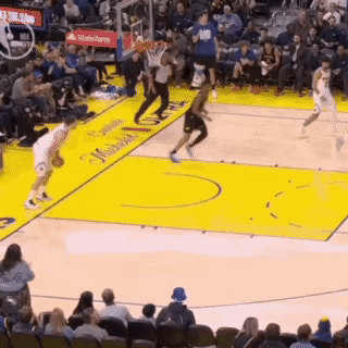 勇士残阵拿下掘金，表现最好的依然是库里，为什么呢？因为库里在替补席提供了足够的情