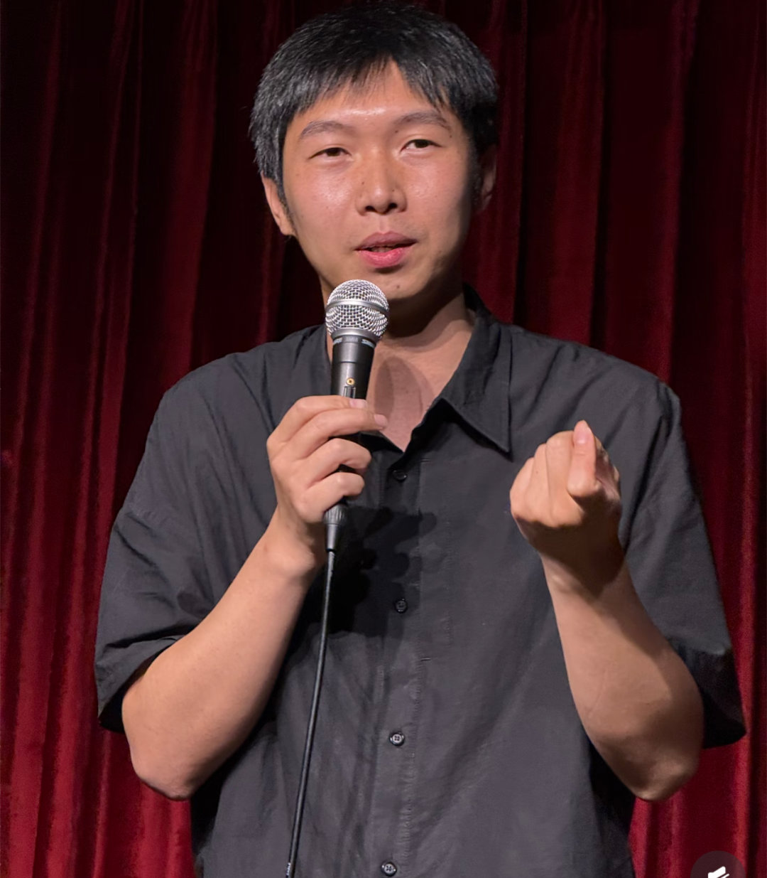 杨蒙恩 天崩开局白举纲，你咋又去美丽国啦[doge][doge] ​​​