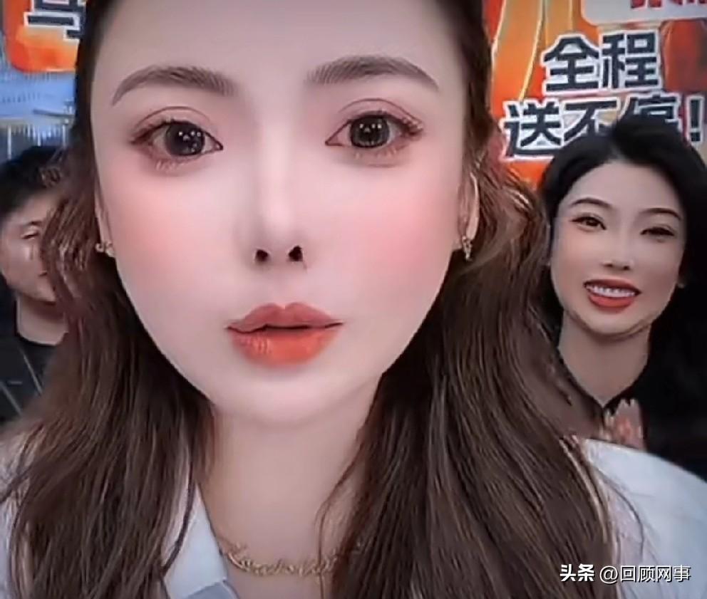 蛋蛋透露今年6月份开启世界级演唱会！

          当天门票全免，你们想