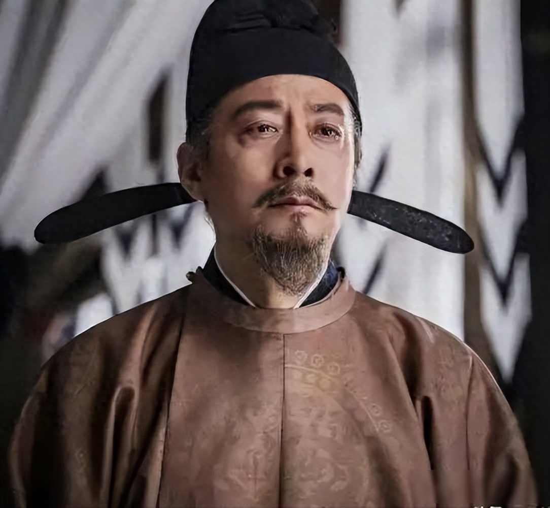赵匡胤年轻时，为什么眼光那么准？一眼就看中了尚未发迹的郭威
后汉乾祐元年的一个清