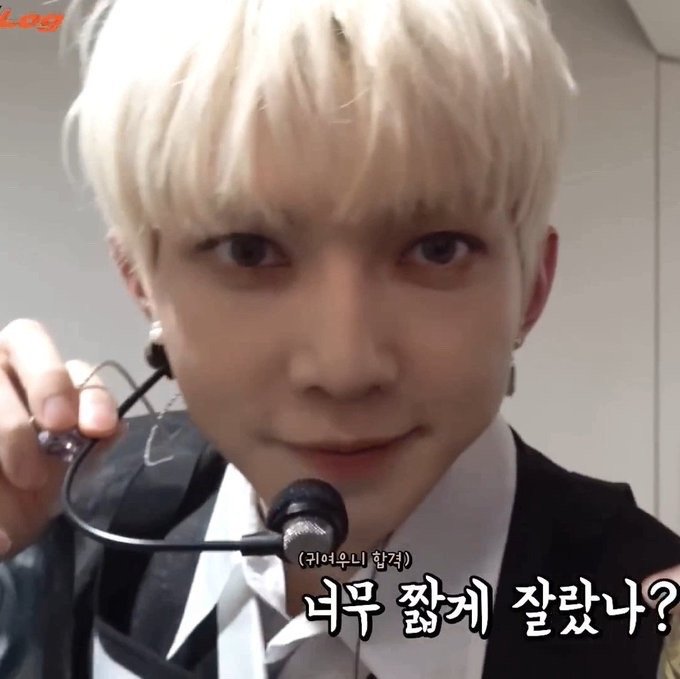 宝宝你怎么能萌成这样🥰 