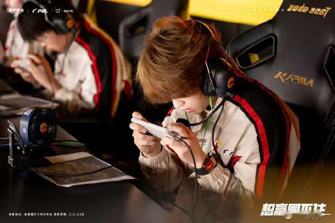 PEL春决特派员精彩刺激的比赛已经一触即发，春决赛十六支队伍都在争夺最后的冠军，