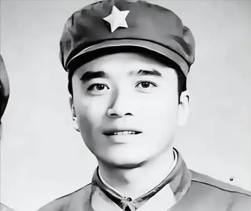 1972年，21岁的知青李文忠救起一名11岁的落水女孩，当女孩醒来睁开眼睛看到她