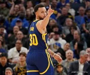 北京时间12月31日9：30，NBA常规赛勇士主场迎战独行侠！


勇士近期又遭