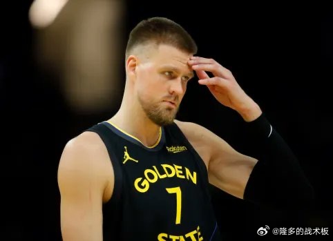 波尔津吉斯（生病）继续缺席今日对阵快船的比赛，他仍没有参加球队的投篮训练。加盟勇