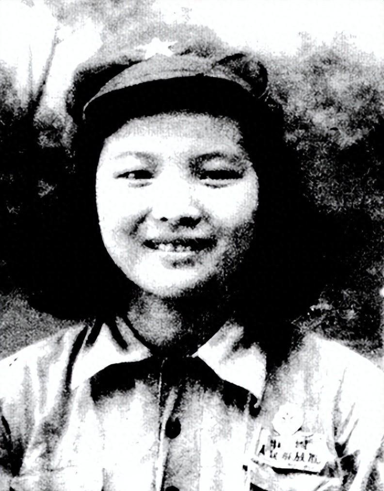 1981年西藏女活佛与阴法唐夫人再度相见，含泪多次感叹做梦都想不到会有今日！
1
