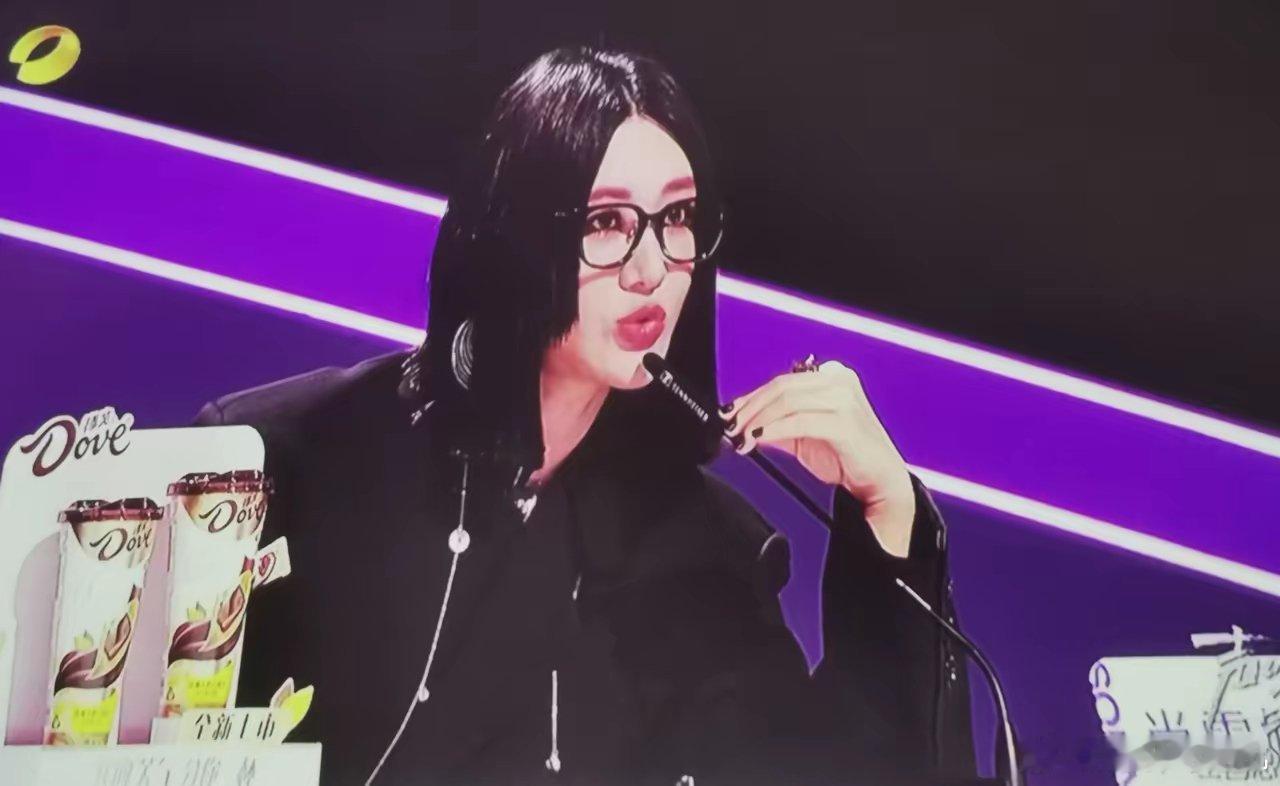 《声鸣远扬2025》换首席评委了！尚雯婕替代华晨宇，没有比较就没有伤害，尚雯婕的