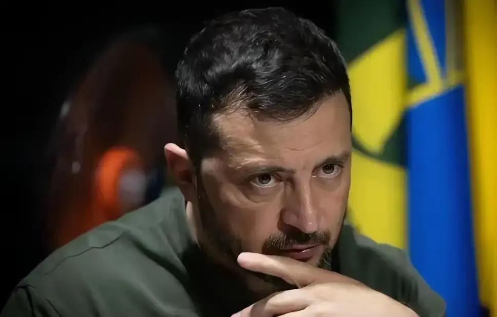 万万没想到
当地时间11月25日，面对记者“要乌克兰让出的土地太多？”的提问时，