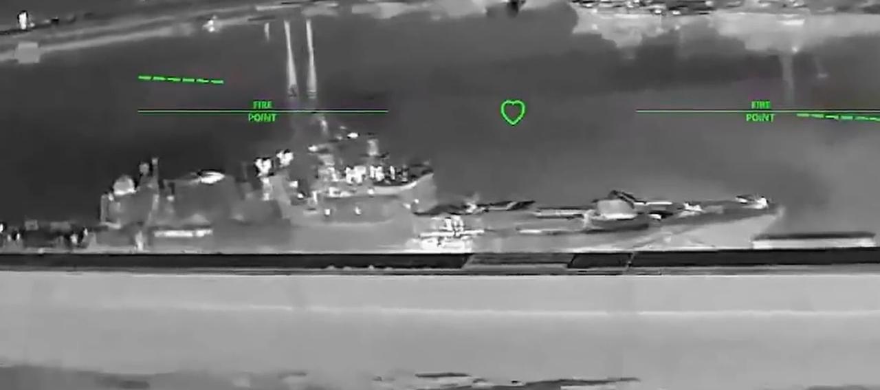 俄罗斯黑海舰队旗舰遭乌克兰无人机袭击