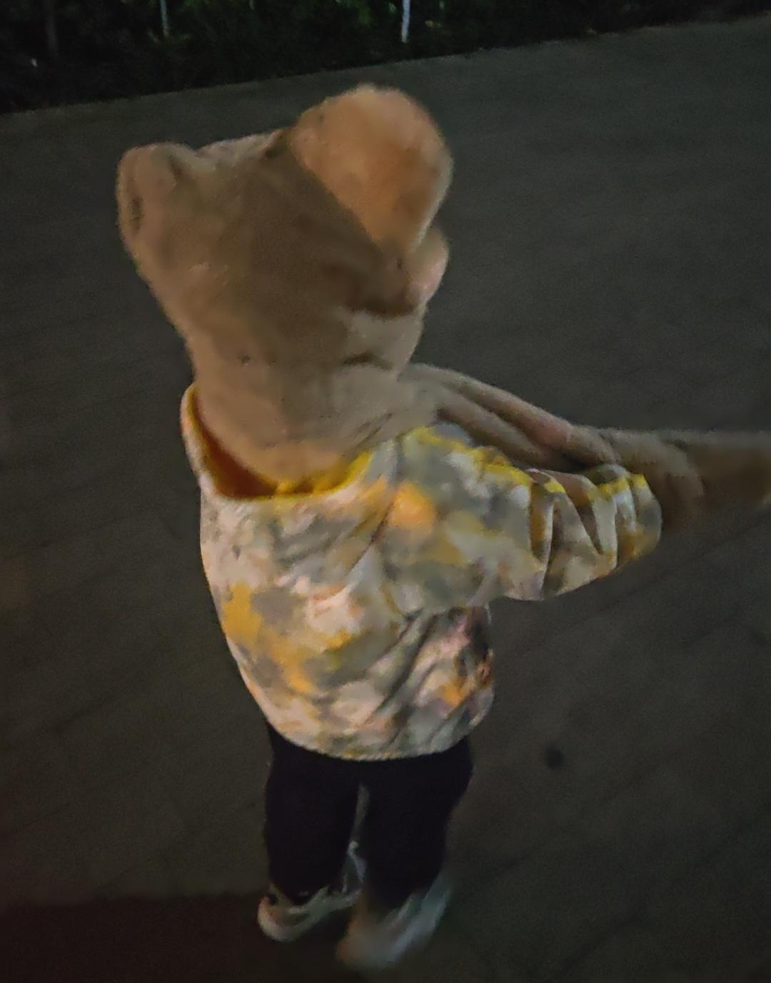 冬日生活打卡季带上小熊帽子迎接冬日的寒冷