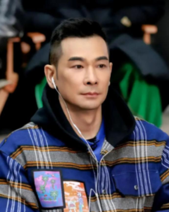 赵文卓那句“我有10套房，也要跟你死磕到底”，撕开的不是甄子丹“戏霸”的脸面，而