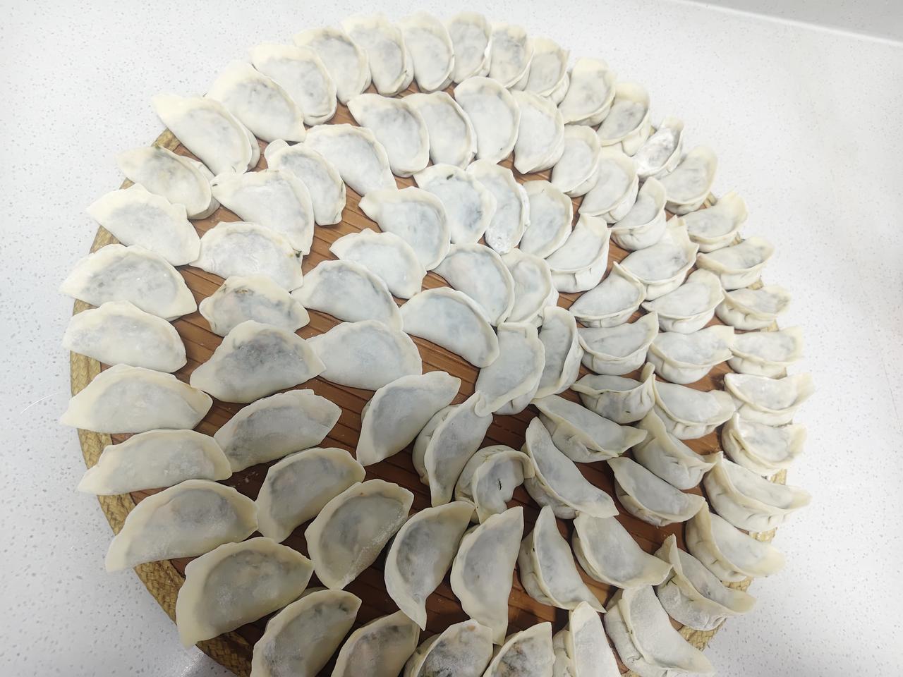 儿媳妇不仅现在是我们家的宝，任何时候都是我们的宝，我们的闺女。

儿子儿媳恩恩爱