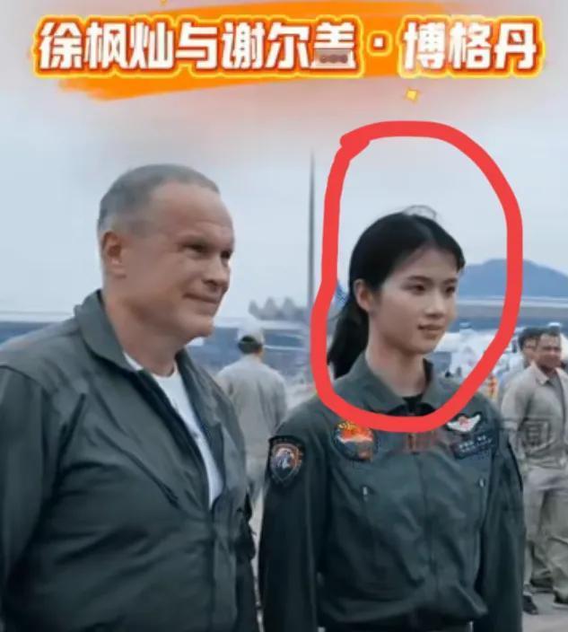 太不可思议了！徐枫灿与谢尔盖的合影又出“同款”！不信你看，两张照片！对比一下你会