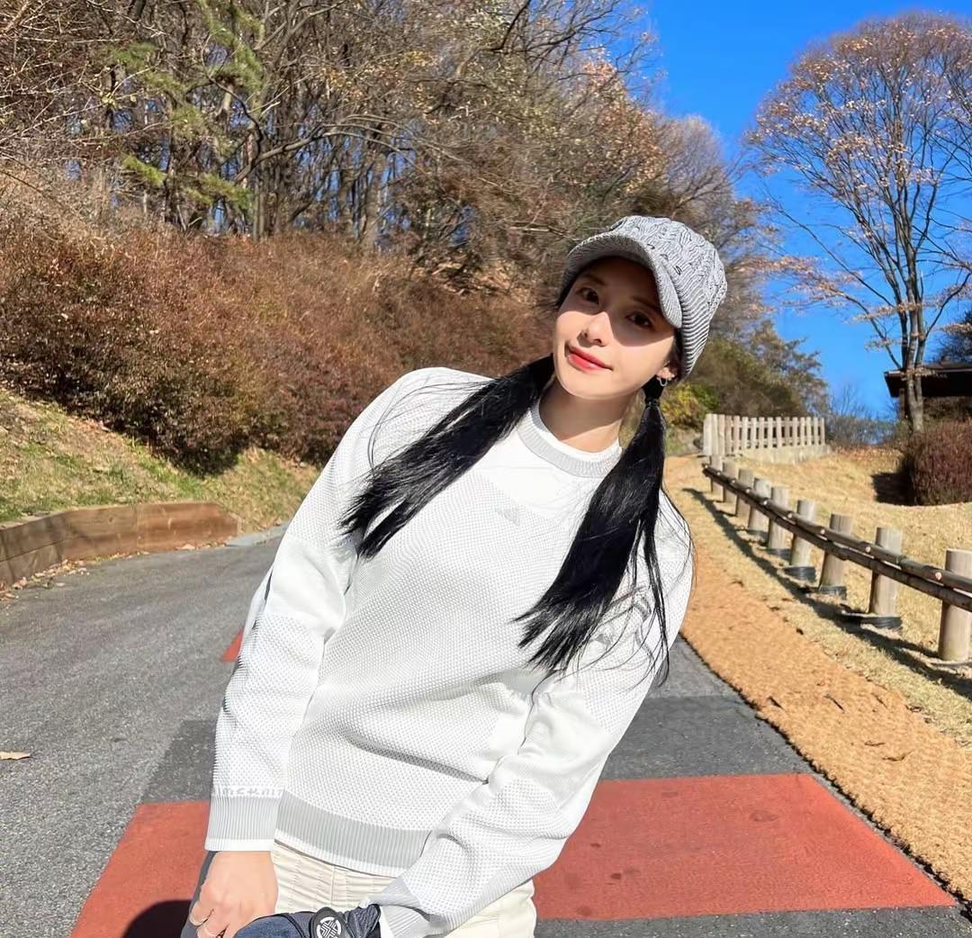 一点不冷。ootd穿搭 希林娜依高穿搭 anna田中杏奈穿搭