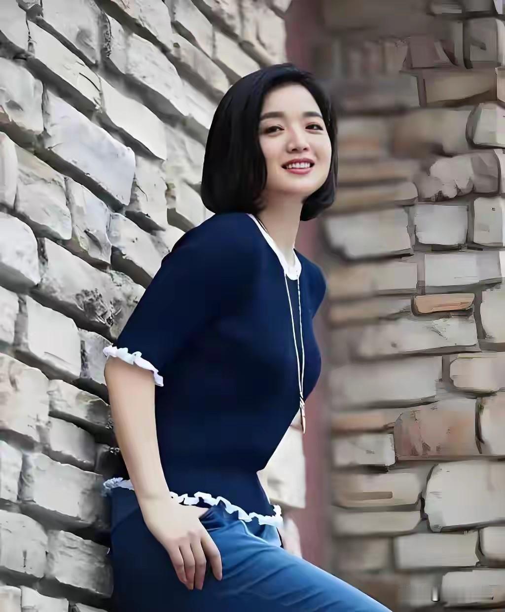 看似糊涂却最真心，你遇过这样的人吗？
 
生活里大部分人都擅长算计得失，说话留三