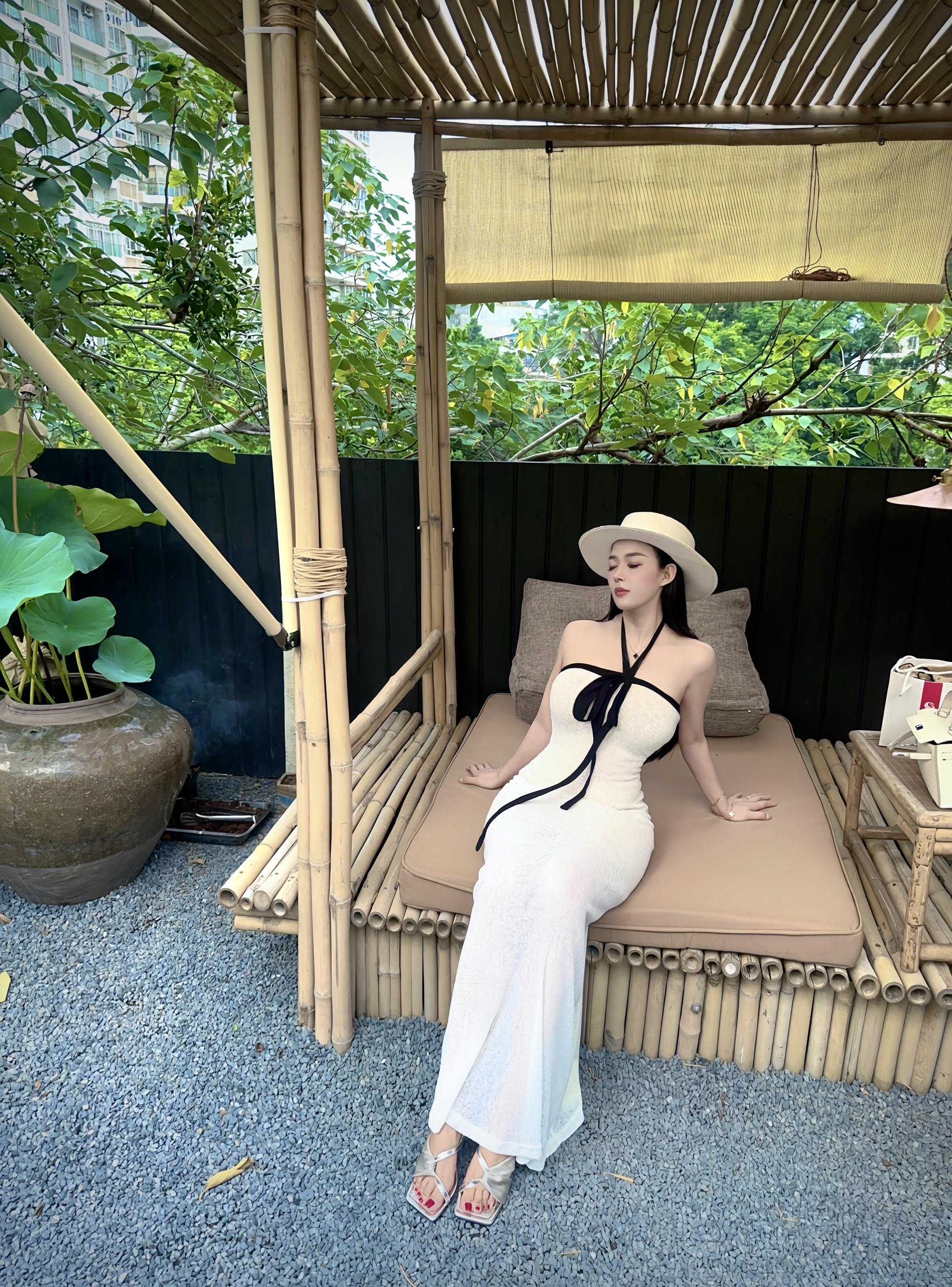 别说话 泪水你别带走。