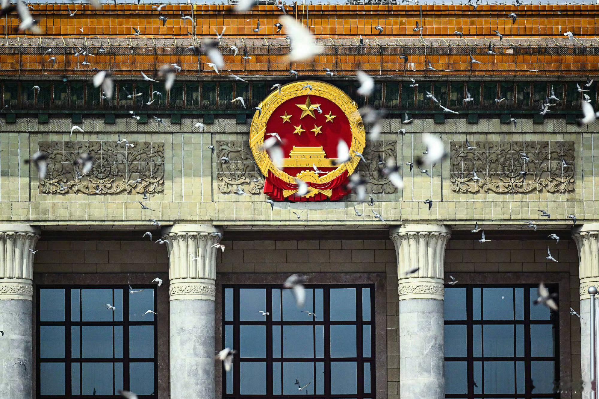 这盛世如先辈们所愿[收到][收到]，宏大又有温度，此生无悔入华夏[捂嘴哭] ​​