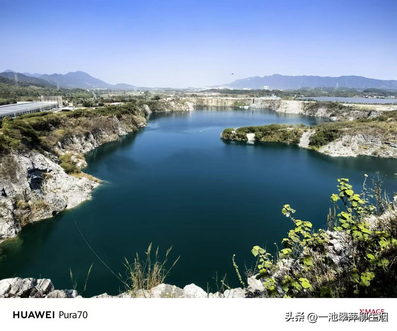 佛山的“蓝眼泪”和“日照金山”。

佛山市三水区南山镇关山肚矿场，曾经是一个石灰
