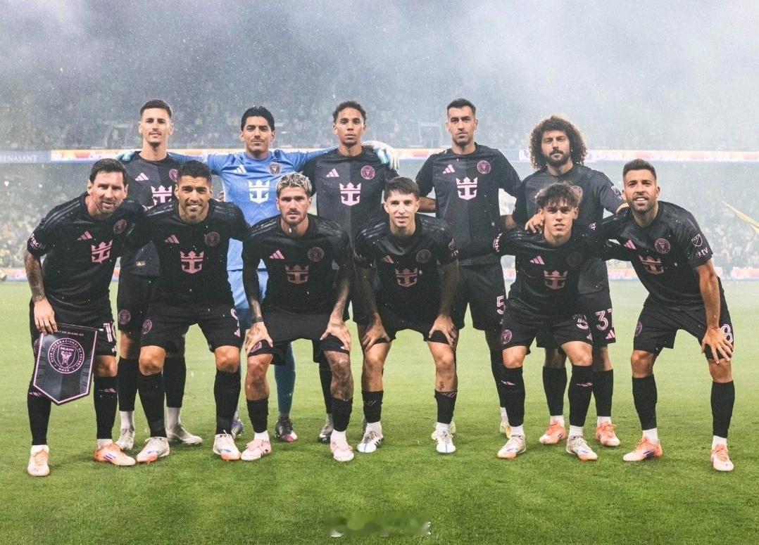 美职联1/8决赛第二回合，迈阿密国际客场不敌纳什维尔，大比分来到1-1平。两队将