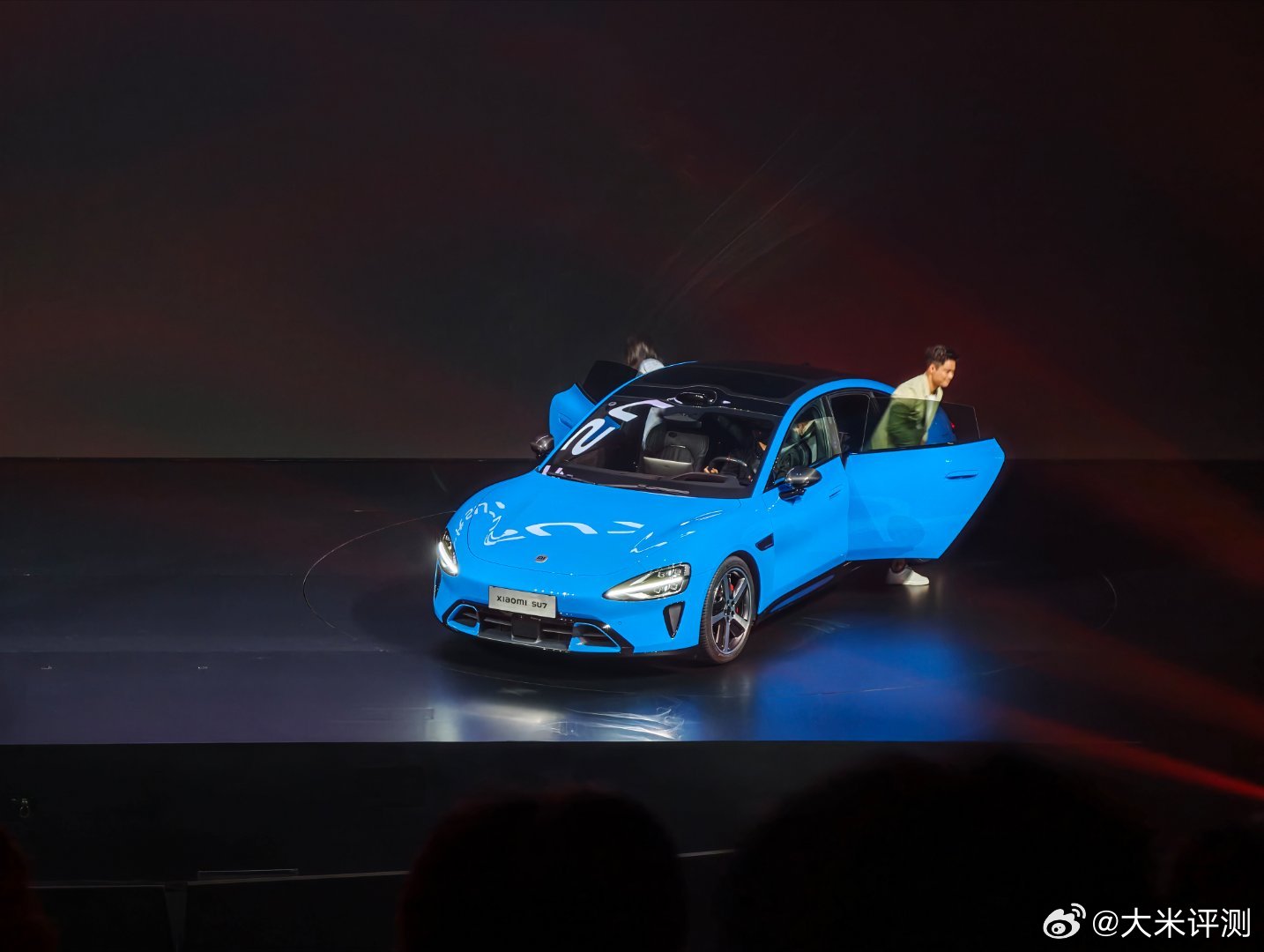 车上来了，结果舒淇和苏炳添真的来了！ 