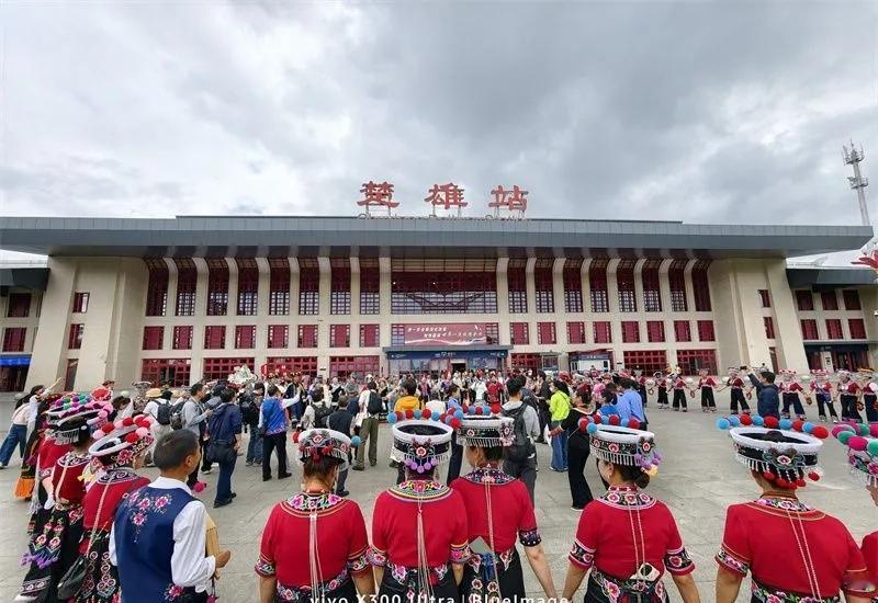 2026年8月6日火把节🇨🇳云南彝族年有多热闹 中国彝族服饰之乡