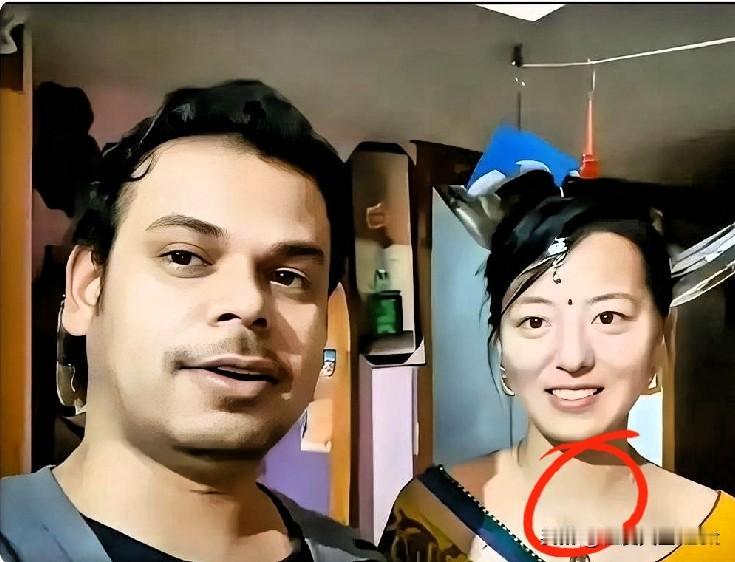太讽刺了！曾经火爆全网的印度网红餐厅，现在彻底冷清了。
 
老板娘丹丹靠着跨国夫
