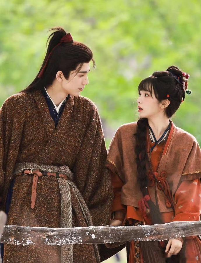 逐玉成功的原因反套路叙事打破审美疲劳，拒绝狗血误会与强行降智，双强联手搞事业，剧