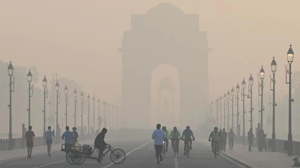 根据《2023年世界空气质量报告》，全球134个国家和地区，124个（92.5%