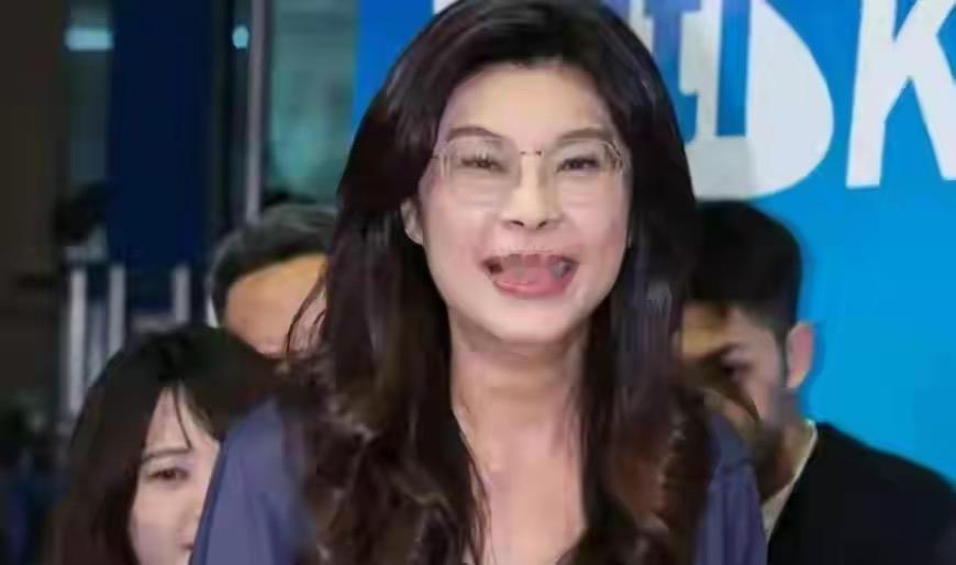 中国扛制裁，台湾送家底！​
郑丽文近日义正言辞点破关键：全世界只有中国有实力敢和