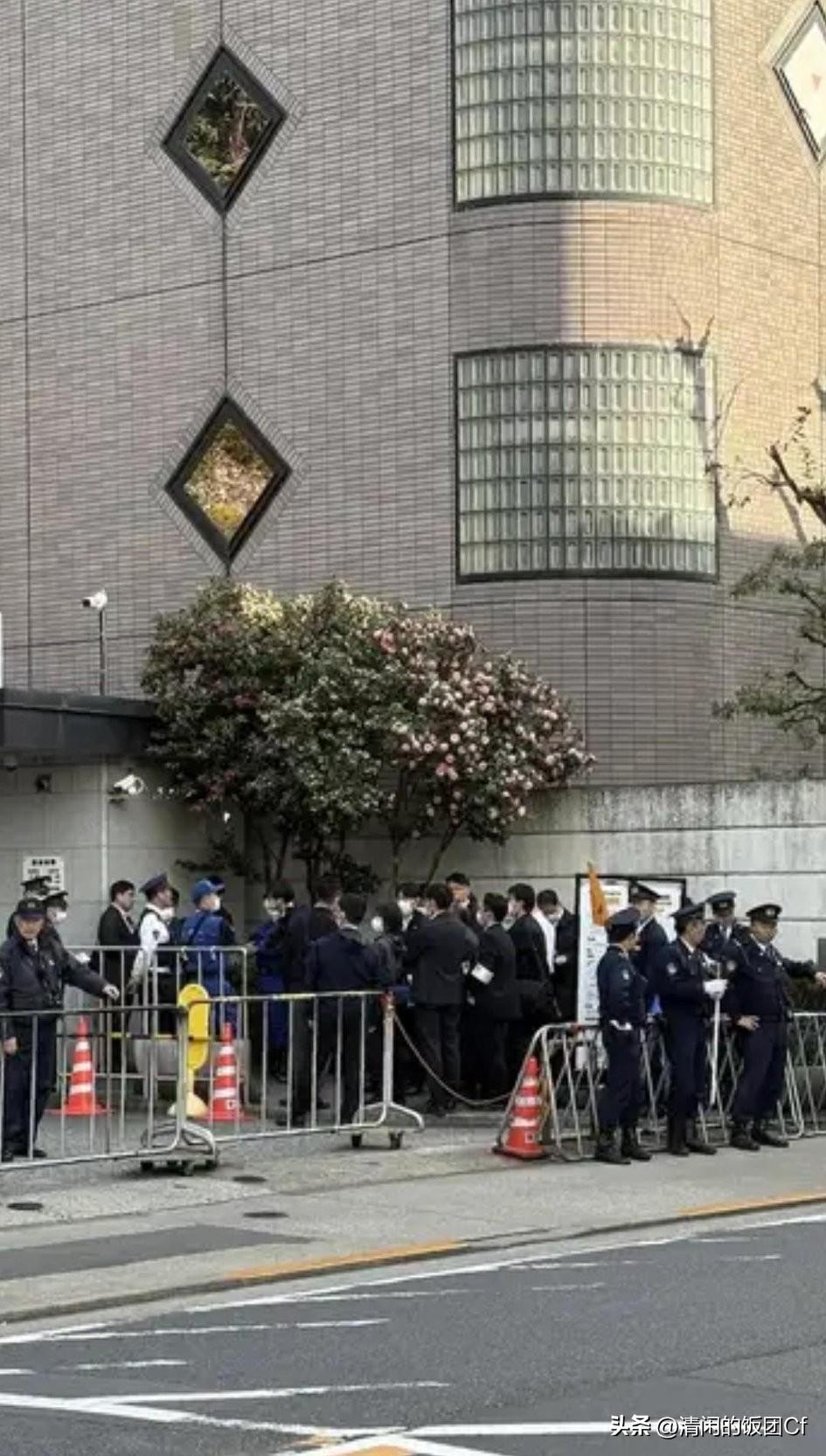 拿刀闯入中国驻日本大使馆的村田见大，这个人buff简直叠满

最近刷到村田见大那