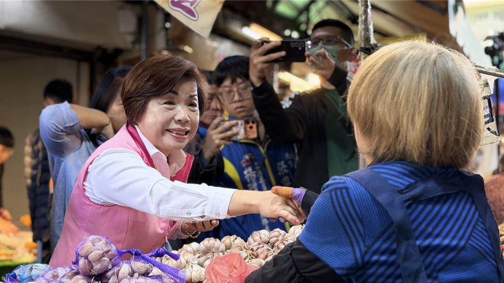 遭杨琼璎点名推翻共识，江启臣：我一贯态度跟立场就是“团结优先、台中第一”
有台湾