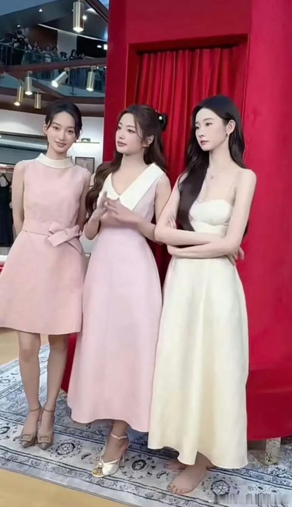 为啥张艺凡是光脚，连双鞋都不给准备吗 