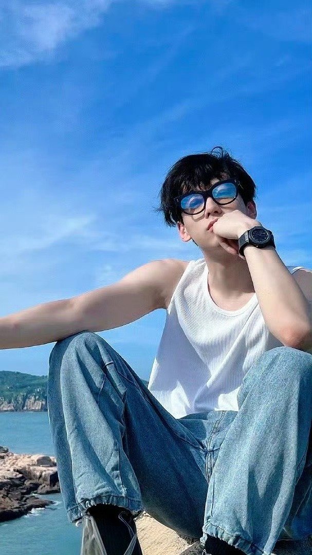 【田栩宁】田栩宁这个数据太顶了[跪了]有没有人管管这哥帅的没天理了 ​​​