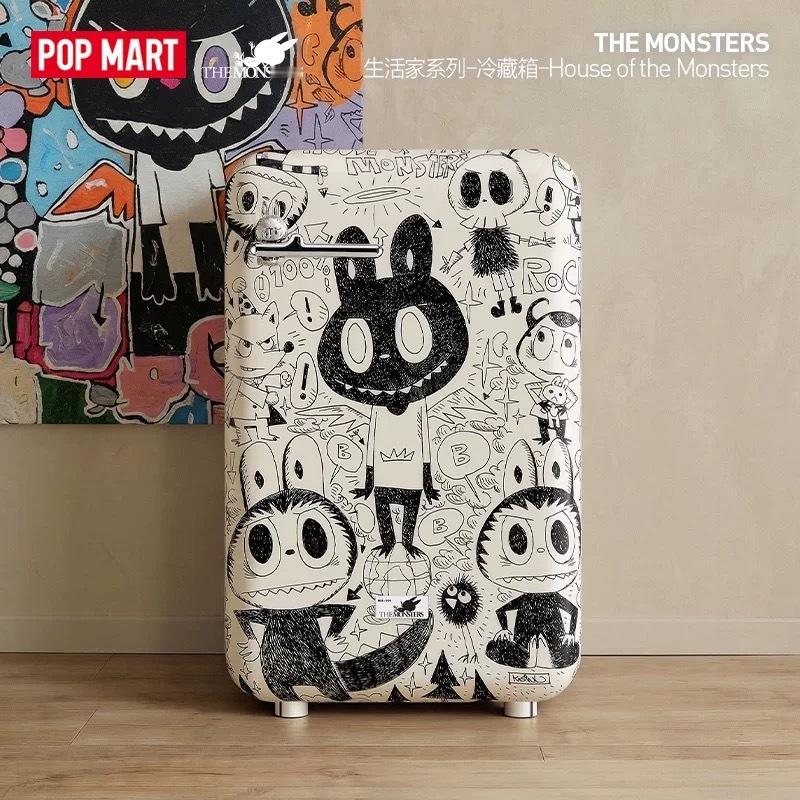 泡泡玛特小家电上架了，12L的冰箱，5999元。小小的家电，大大的价格