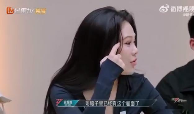 #张予曦跟郑妮可英语都说不上三句#张予曦，你真的太努力了！虽然语言、唱跳都是挑战