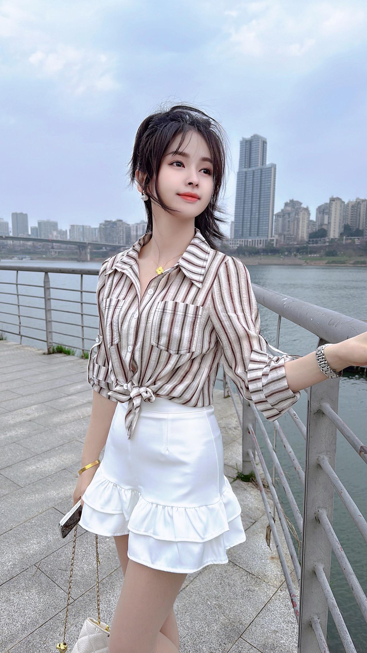 做人，不要去责怪任何人，合得来就好好相处，合不来就保持距离。灵魂相近的人，才能看