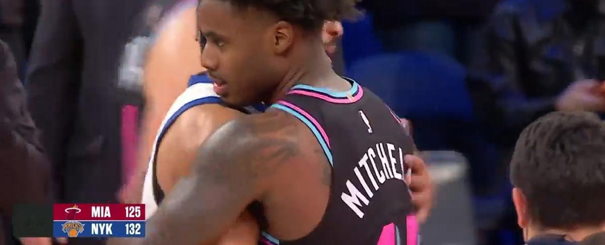 25-26赛季nba常规赛，尼克斯132-125力克热火，尼克斯继续向东部第一发