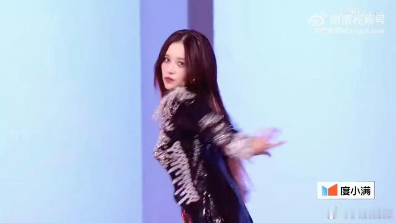 阚清子甩头发完全魅魔阚清子真正的潇洒小姐谁被阚清子甩头戳中了！潇洒小姐舞台气场拉