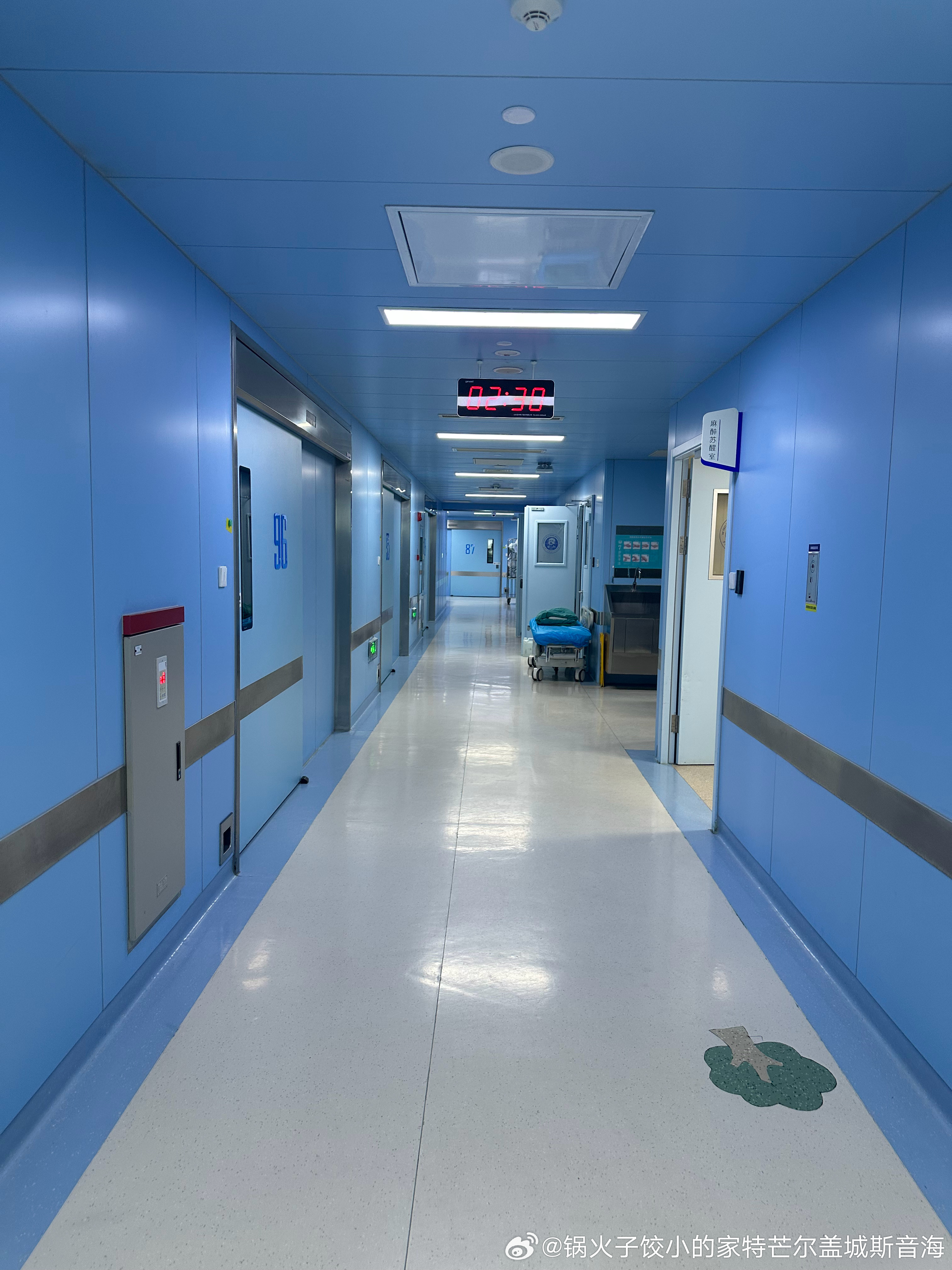 刚刚结束的可能是这辈子和春老师的最后一台手术了！下一个夜班，可能就是这辈子和明阳