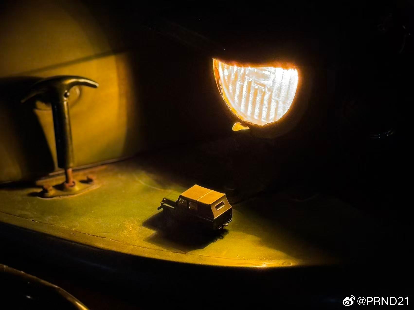 有句话叫“群众的眼睛是雪亮的”，这句话显然并不正确，无法作为一个论据——在不同的