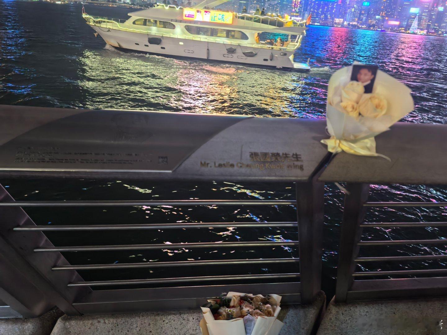 好长情的影迷啊 