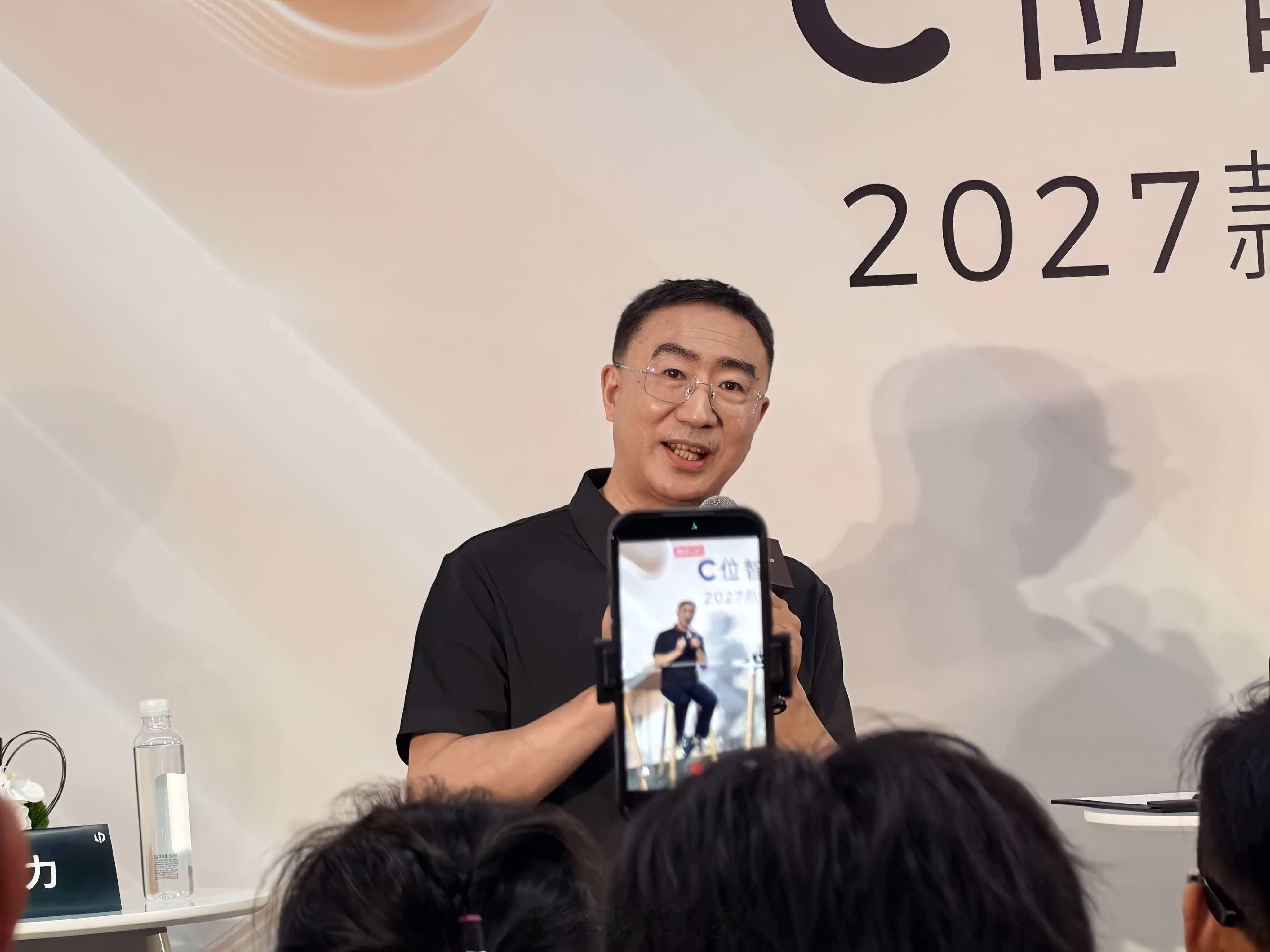 经常有人说，零跑从新势力里的“无名之辈”走向成功，关键是从纯电加上了增程。这是一