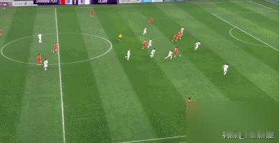 10次神扑，换来一个队史最耻辱的纪录。
这就是上海海港的亚冠收官战。
场面上