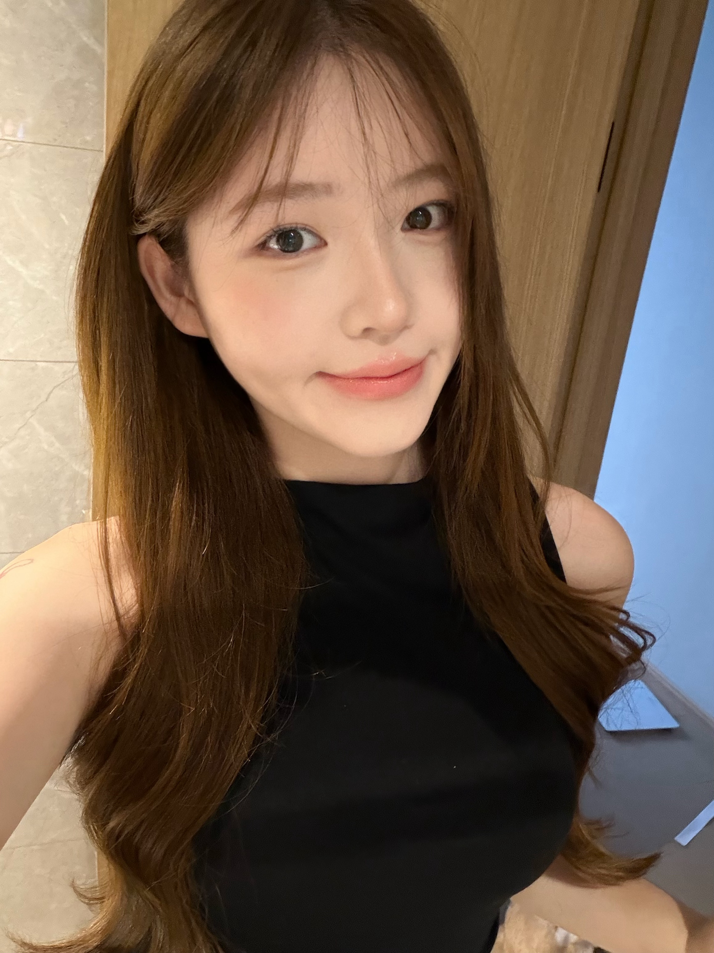 今天妆很满意！出门拍照了 ​​​