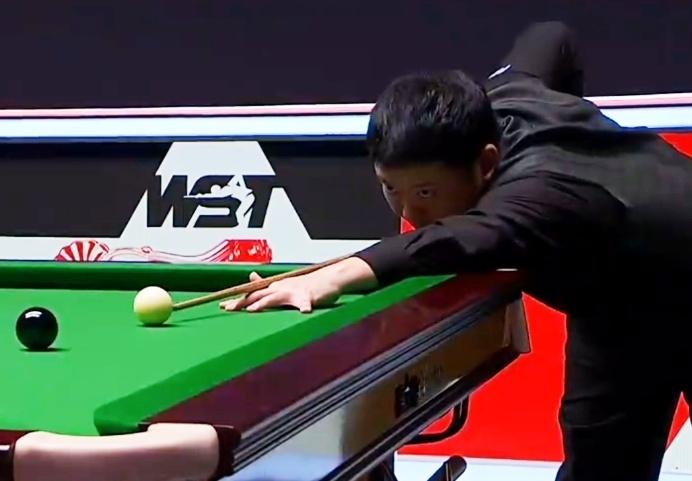 张安达3-6不敌墨菲，无缘英锦赛四强！
 
 
北京时间12月6日早晨，2025