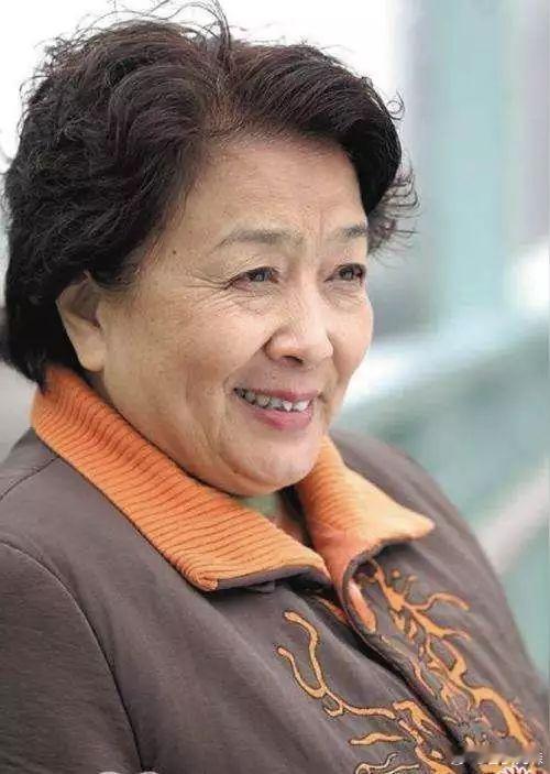 跨年电影愿  著名电影表演艺术家 谢芳逝世 ，享年89岁。著名电影表演艺术家，电