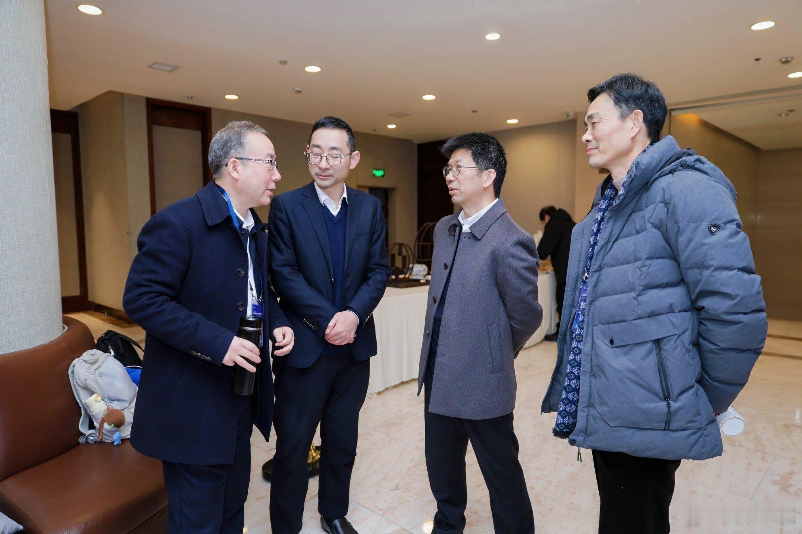 中国航天科工集团金融租赁创始董事兼总经理杨博钦博士再次受聘为浙江大学经济学院校外